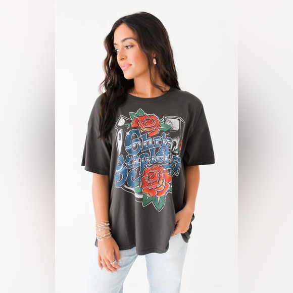 Daydreamer O/S Chris Stapleton Horseshoe Graphic Top. โก๏ธ๐ - Picture 2 of 5